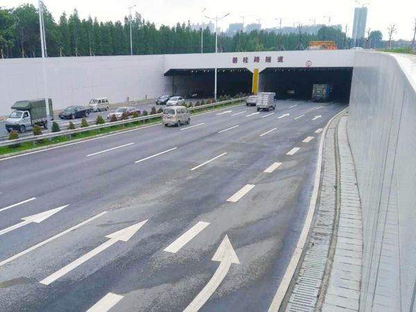 安防系統如何守護高速公路的速度與激情？
